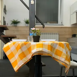 Delizioso Con Soppalco Genova